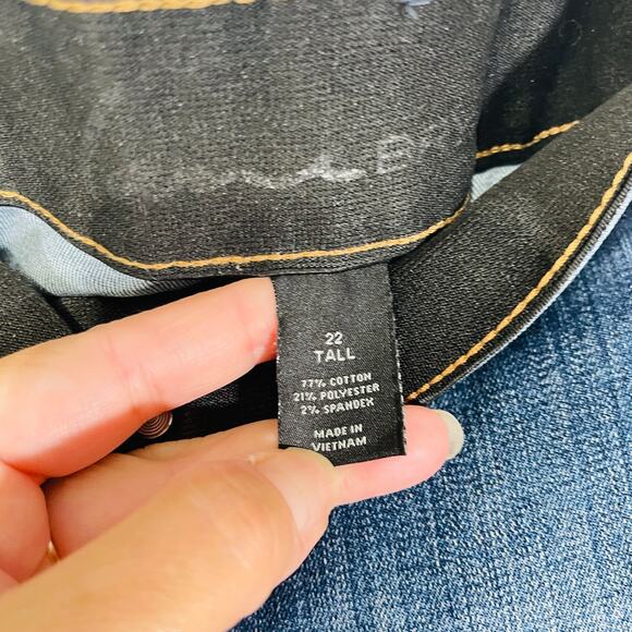 Lane Bryant Wide Leg Bootcut Patchwork Jeans Womens 22 Tall Distressed Whiskered - Picture 6 of 8